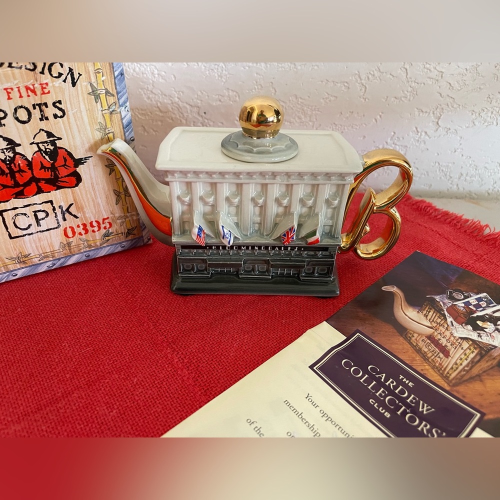 Cardew Design 7” Min Bloomingdales Tea Pot w/ Box, brochure